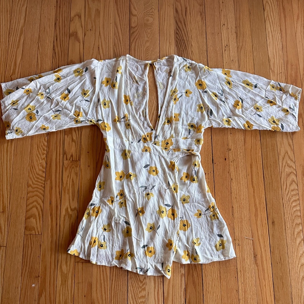 Floral wrap dress kimono style